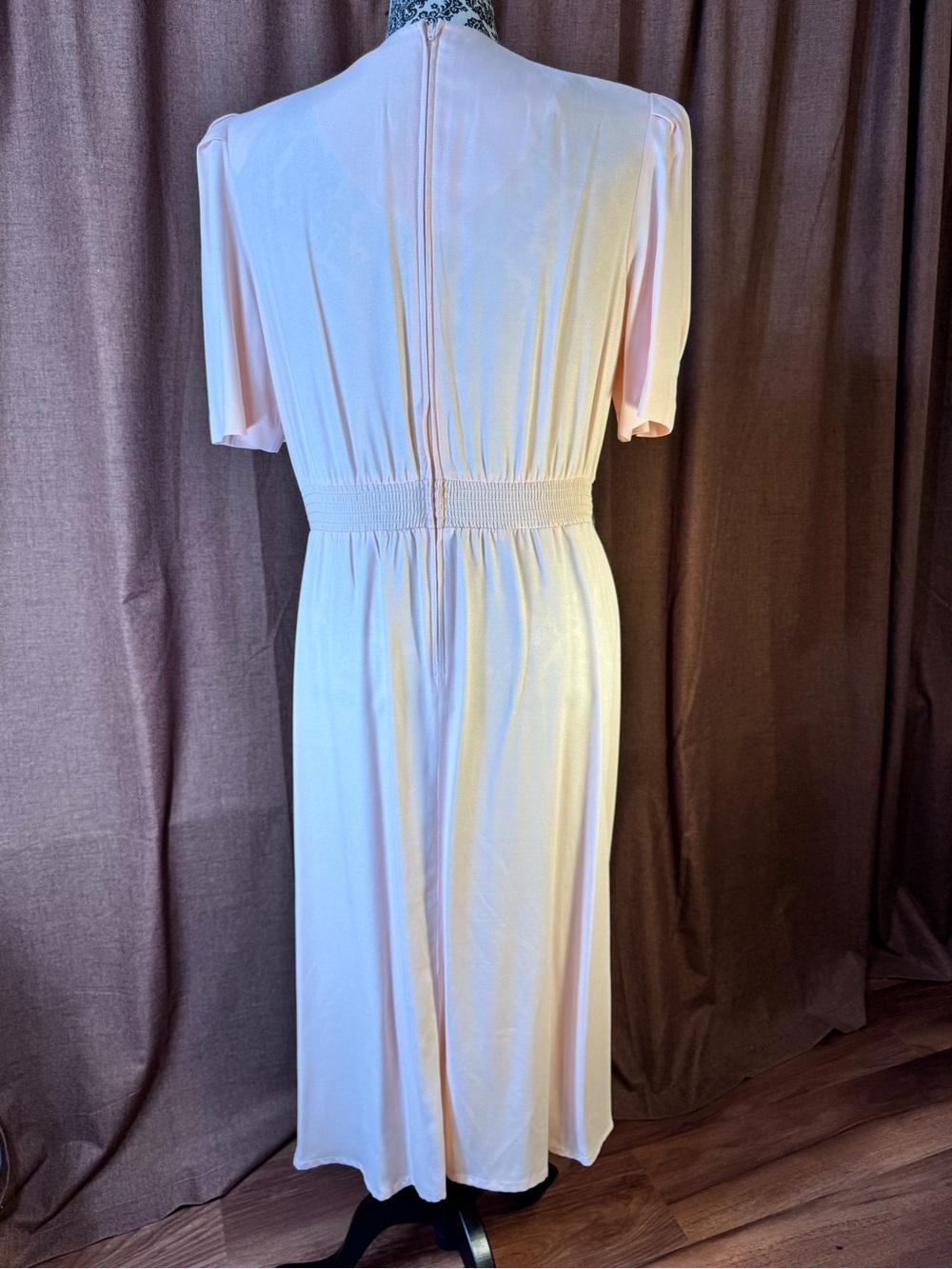 Vintage Pastel Pink Pearl Button Front Midi Dress, 1970s/ 1980s, size 12 - Picture 6 of 16